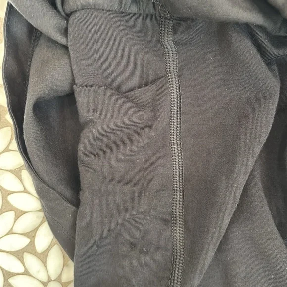 Women's Icebreaker Merino Blend 125 Cool Lite Skort in Black, Size M - Picture 7 of 9